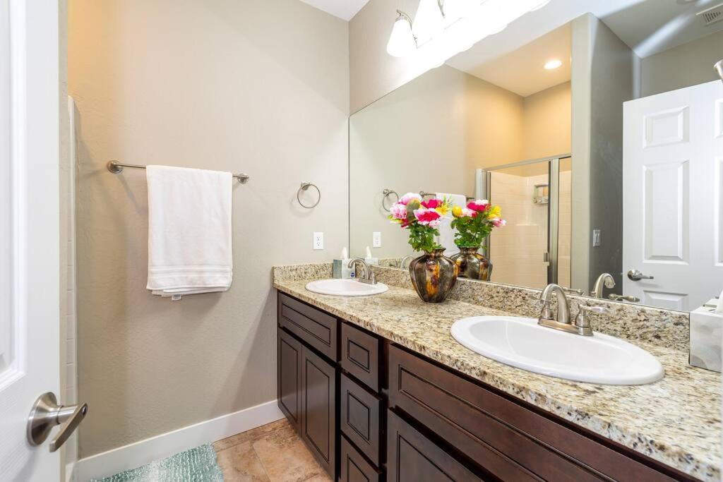 Luxury Home Downtown Nau Route 66 Snowbowl سارية العلم المظهر الخارجي الصورة