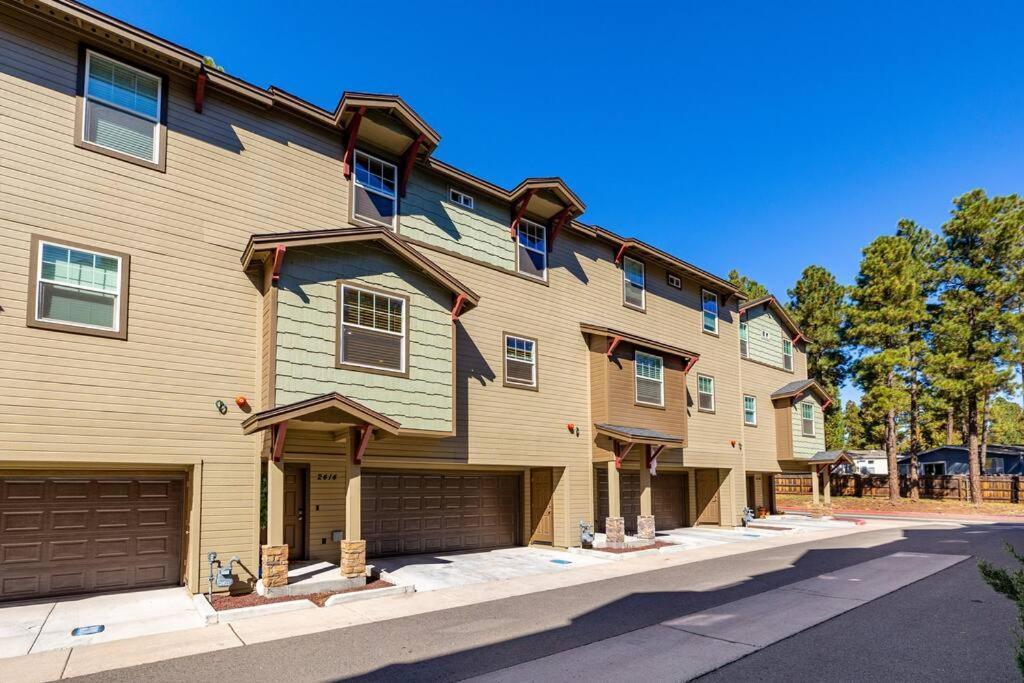 Luxury Home Downtown Nau Route 66 Snowbowl سارية العلم المظهر الخارجي الصورة