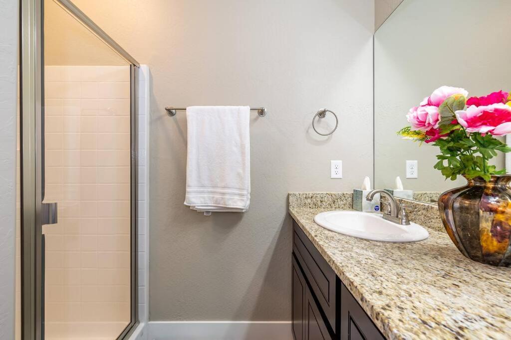 Luxury Home Downtown Nau Route 66 Snowbowl سارية العلم المظهر الخارجي الصورة
